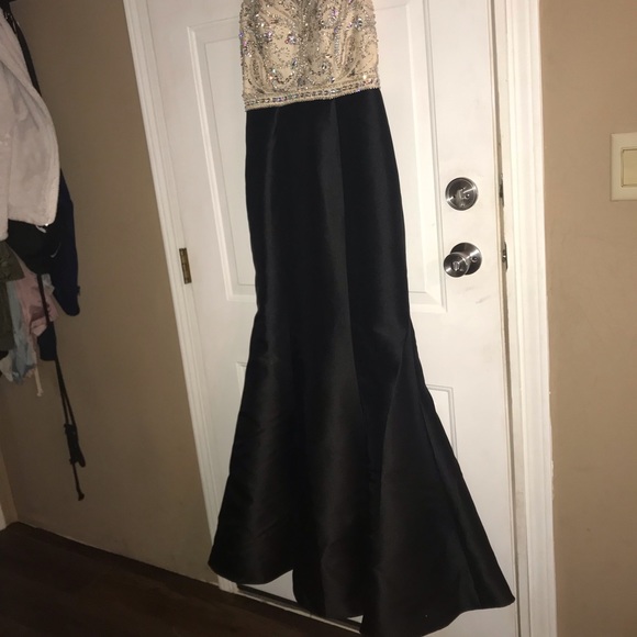 Camille Prom Dress. - Picture 3 of 5